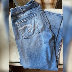 Silver Jeans - Suki High Capris (Super Stretch)